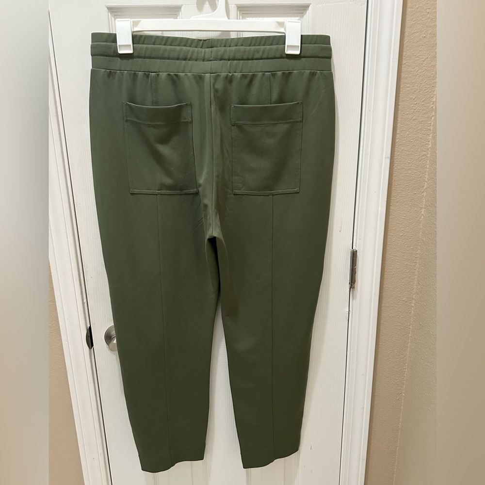 CABI Everyday Lounger Jogger Pants size Large olive green rayon nylon blend EUC - Picture 4 of 13